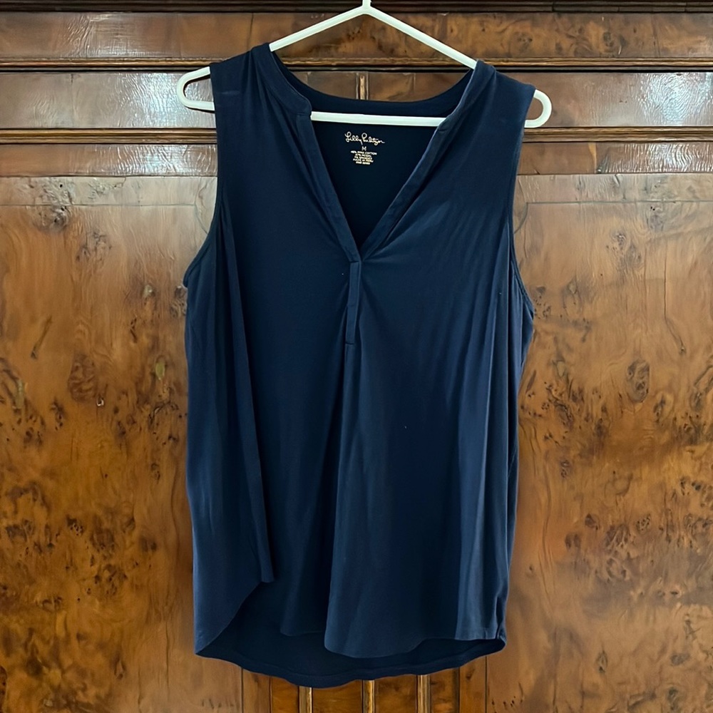 EUC Lilly Pulitzer navy Pima cotton top